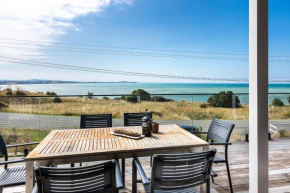 Moeraki Beach Haven - Otago Beachfront Home